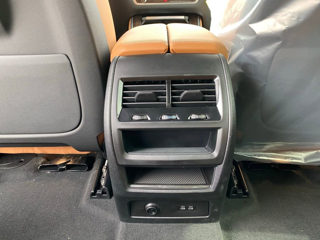 New 2026 BMW X5 xDrive50e AWD/4WD image 8