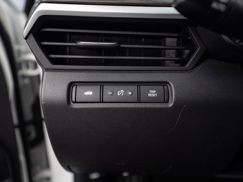 Used 2023 Nissan Altima 2.5 SV AWD/4WD image 22