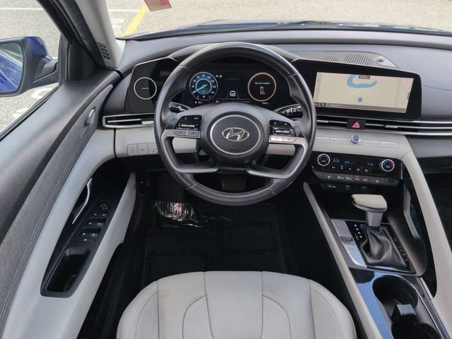 Used 2023 Hyundai Elantra Limited FWD image 15