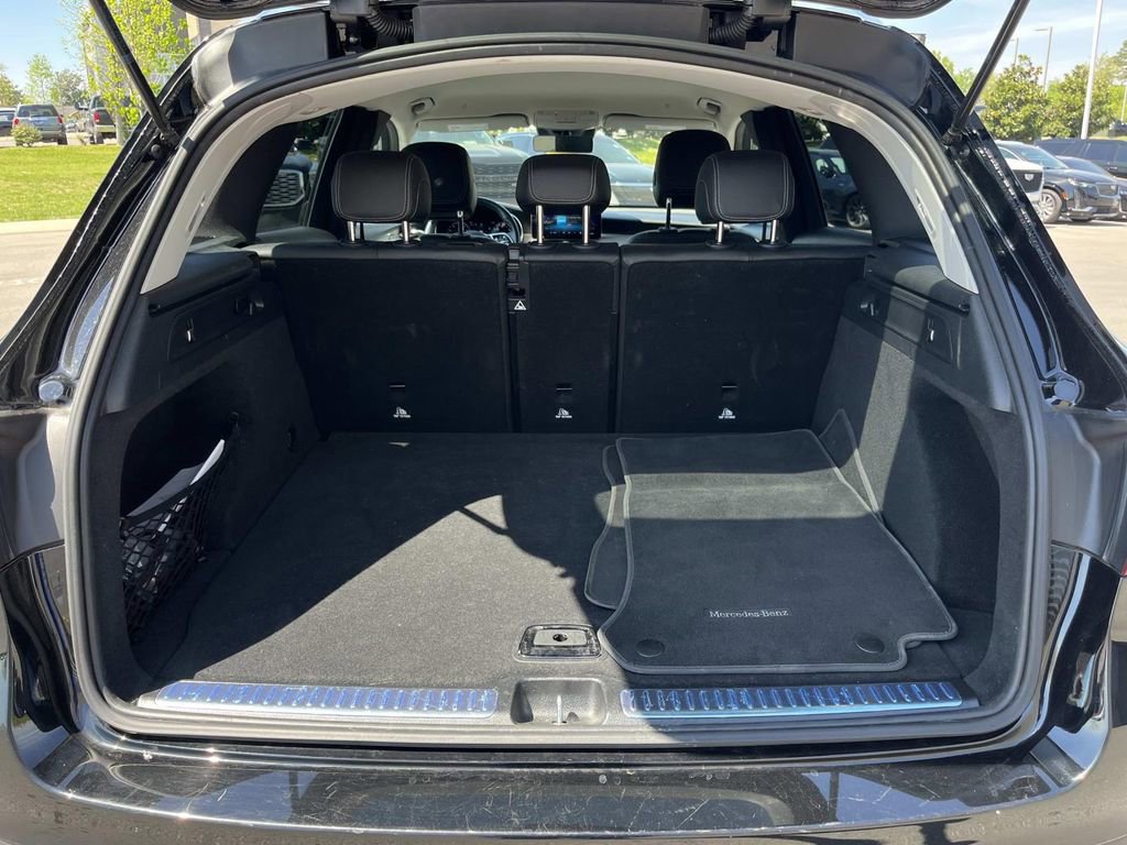 Used 2022 Mercedes-Benz GLC 300 image 11