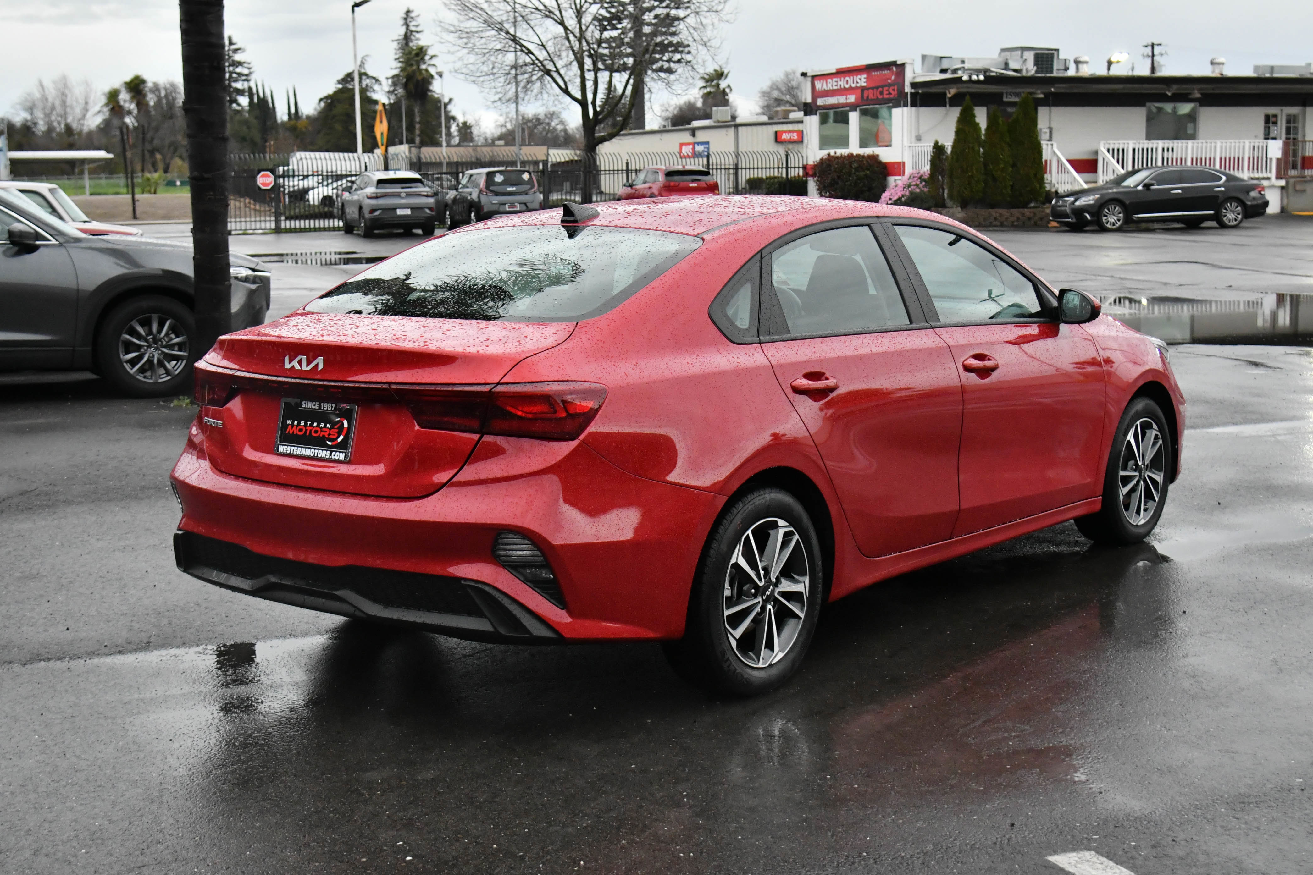 Used 2024 Kia Forte LXS image 8