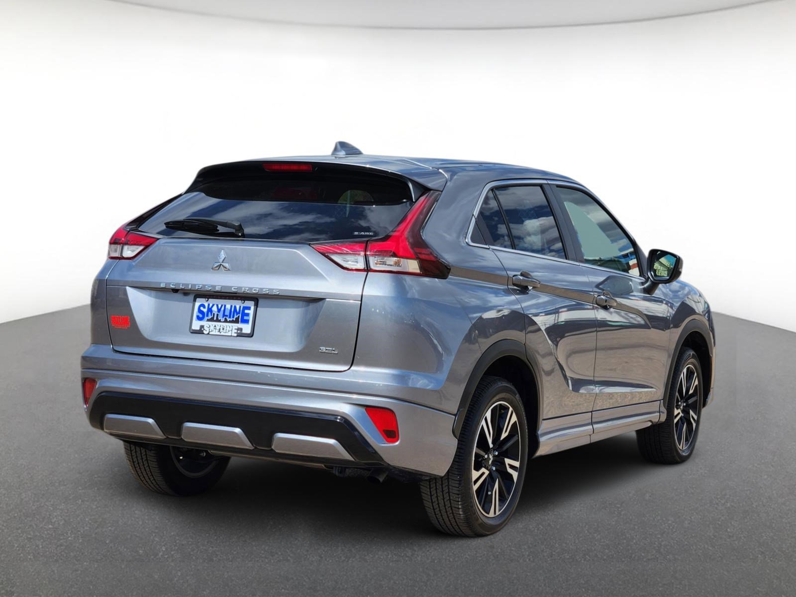 Used 2024 Mitsubishi Eclipse Cross SEL AWD/4WD image 3