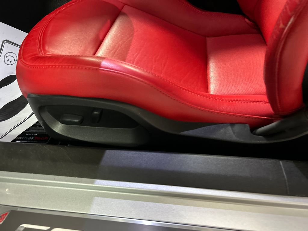 Used 2018 Chevrolet Corvette Stingray Coupe RWD image 11