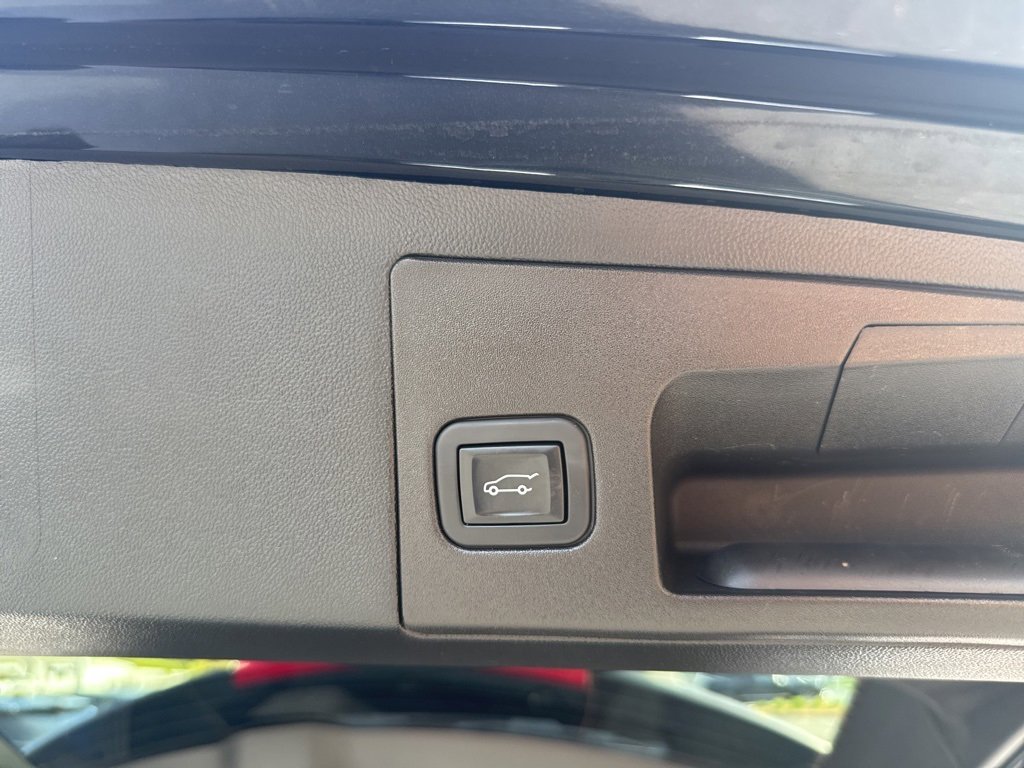 Certified 2022 Cadillac XT5 Luxury image 11