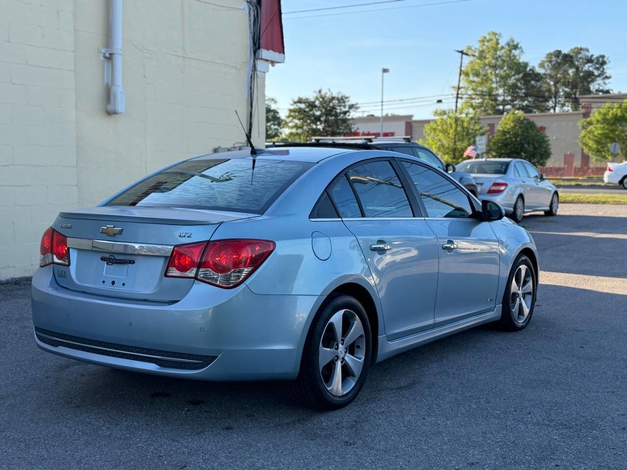 Used 2011 Chevrolet Cruze LTZ w/ RS Package FWD image 8