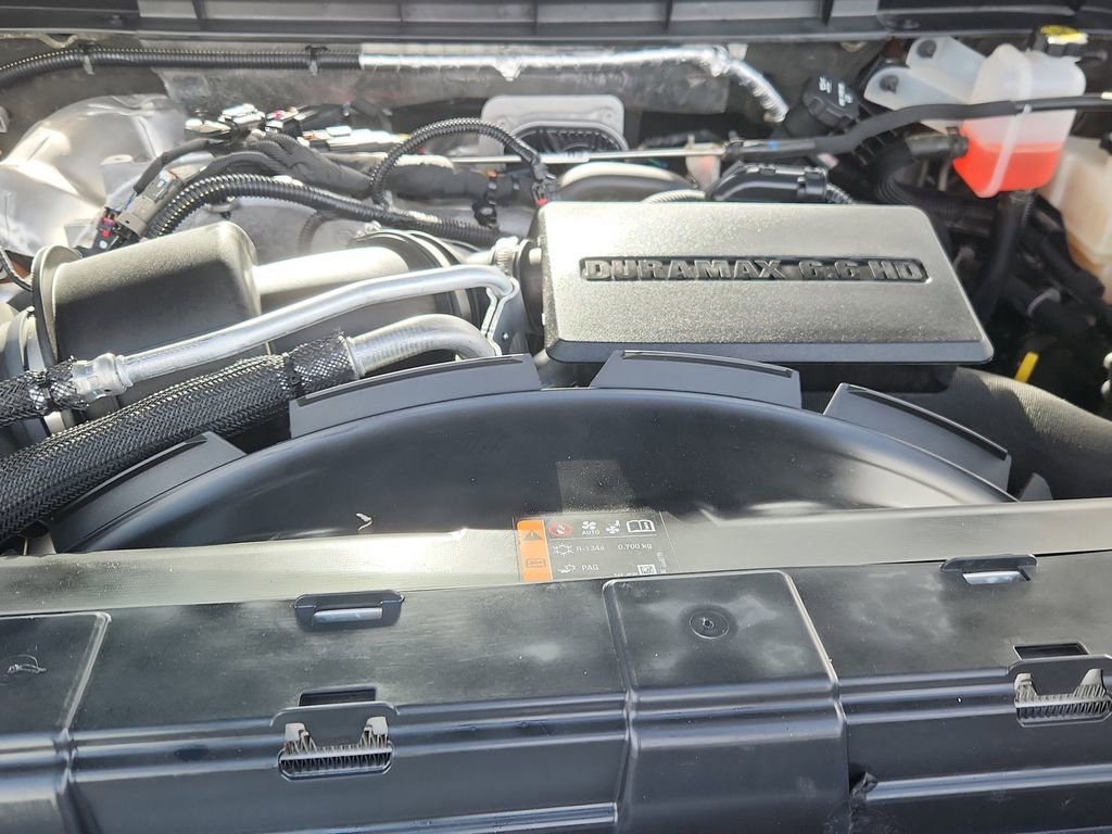 Used 2024 Chevrolet Silverado 2500 High Country w/ Technology Package image 18