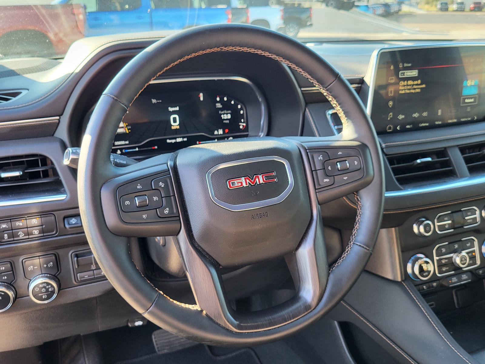 Used 2024 GMC Yukon AT4 w/ Technology Package image 22