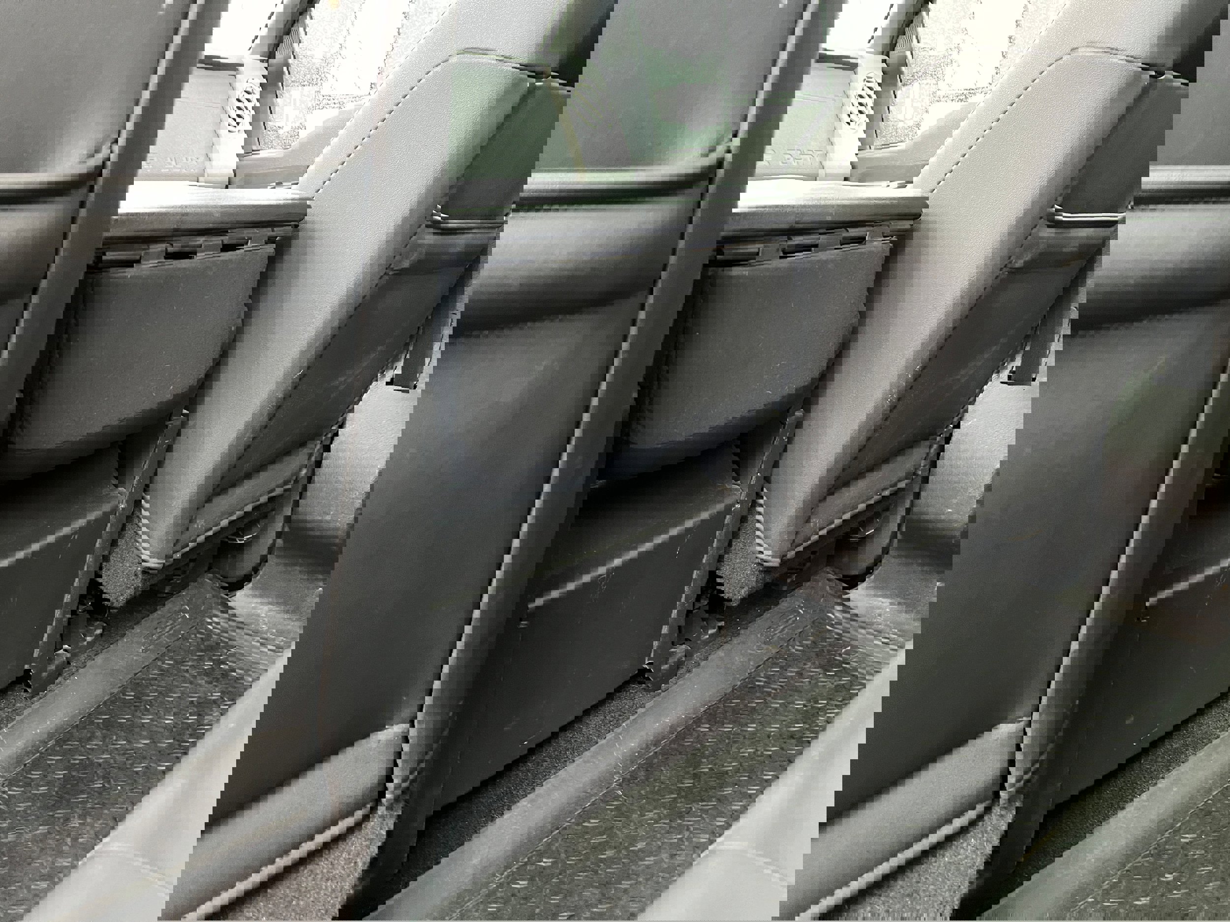 Used 2011 Ford F350 Lariat w/ Lariat Interior Pkg image 13