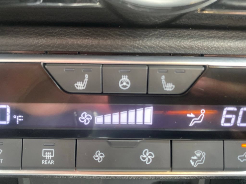 Certified 2025 Nissan Sentra SR w/ SR Premium Package FWD image 32