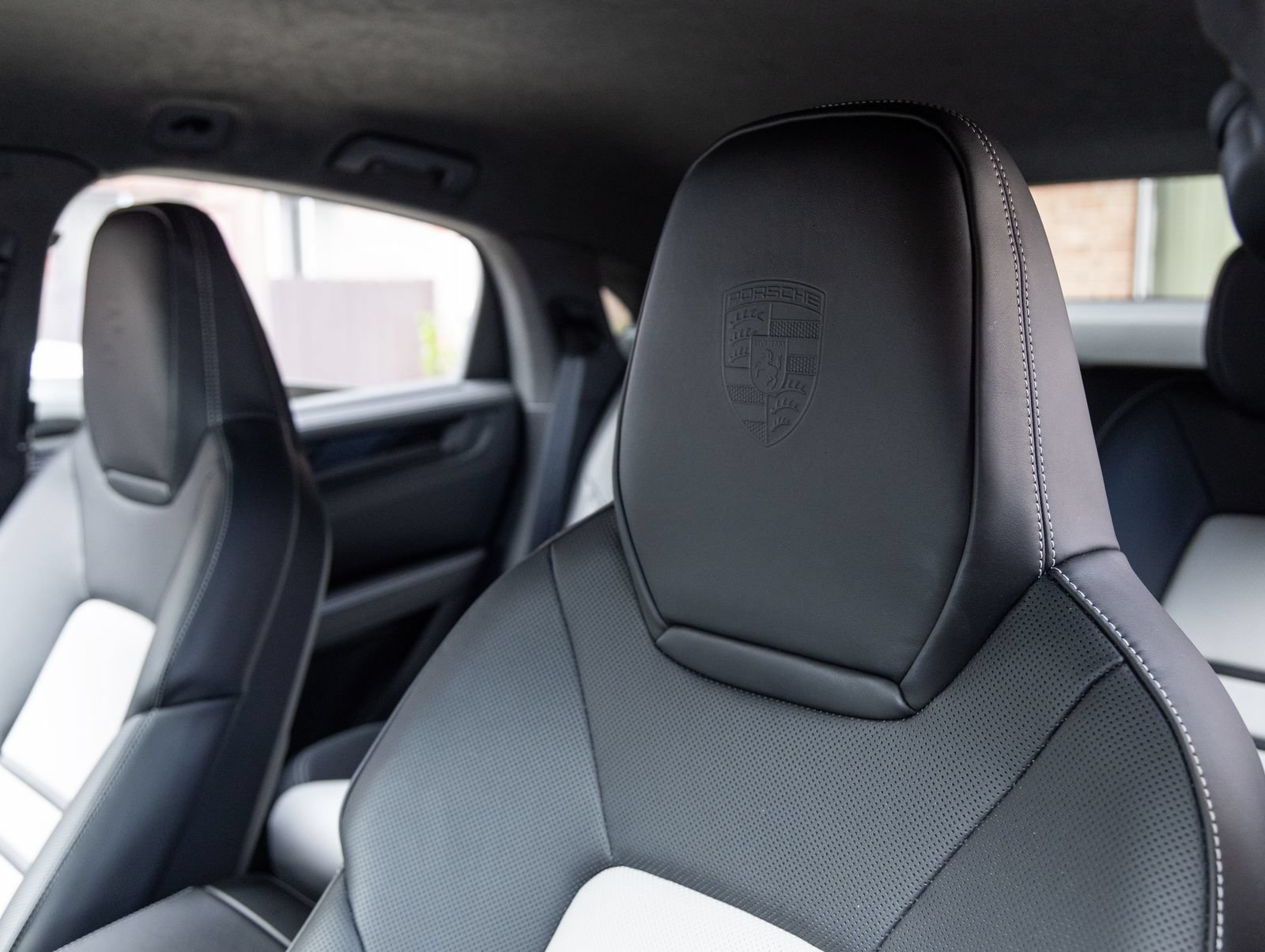 Certified 2025 Porsche Cayenne Turbo GT AWD/4WD image 22