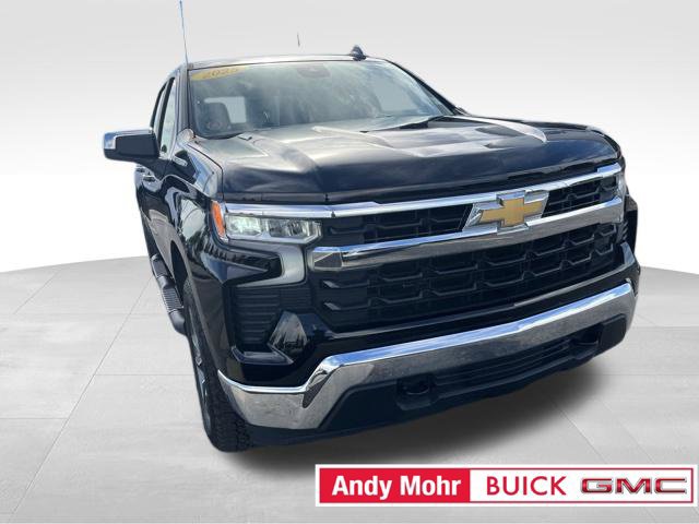Used 2025 Chevrolet Silverado 1500 LT AWD/4WD image 2