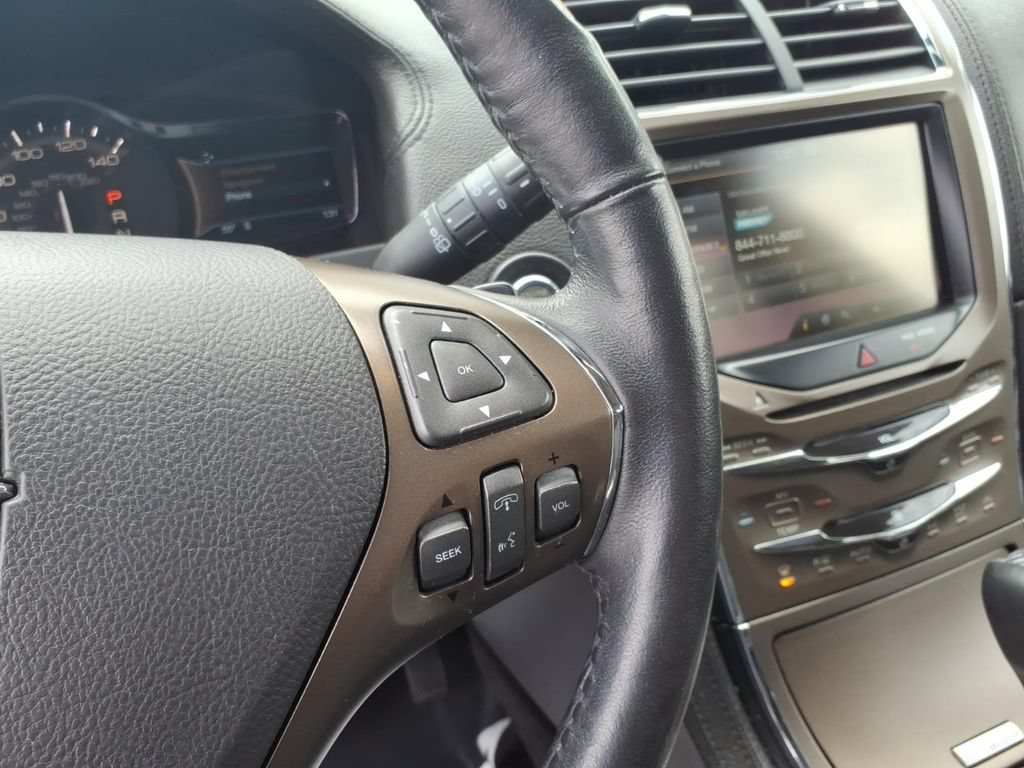 Used 2015 Lincoln MKX AWD w/ Equipment Group 102A image 16