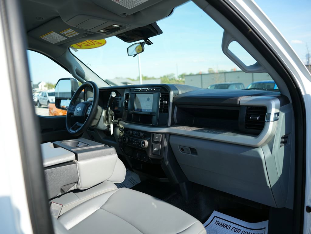 Used 2024 Ford F350 XL w/ Snow Plow/Camper Package image 19