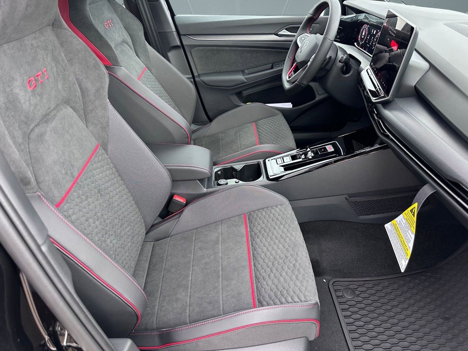 New 2026 Volkswagen Golf SE image 25