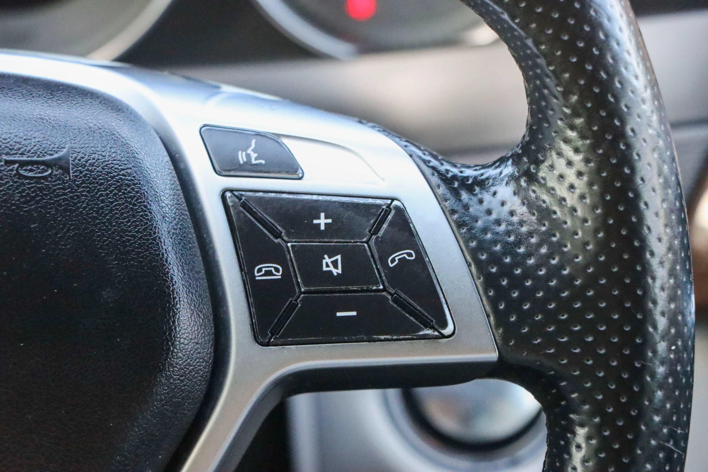 Used 2014 Mercedes-Benz C 300 4MATIC Sedan image 29