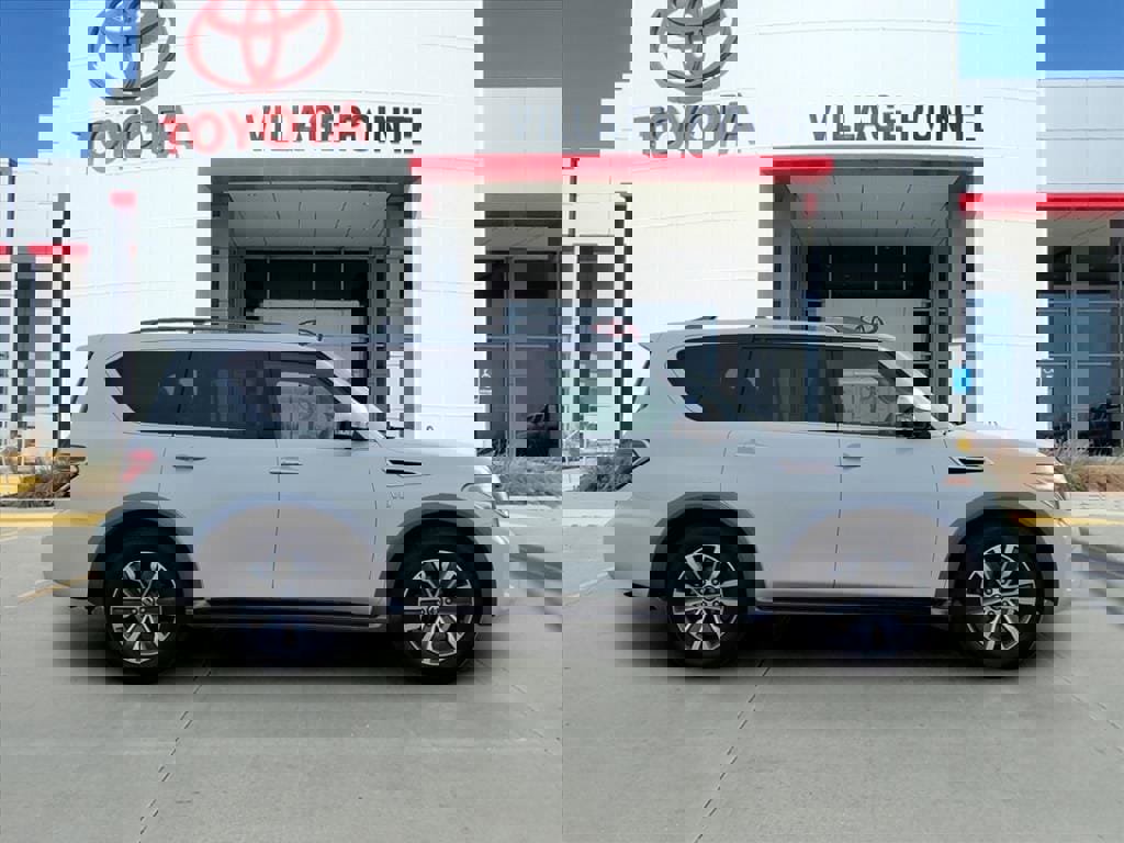 Used 2017 Nissan Armada Platinum w/ Captain Seat Package image 9