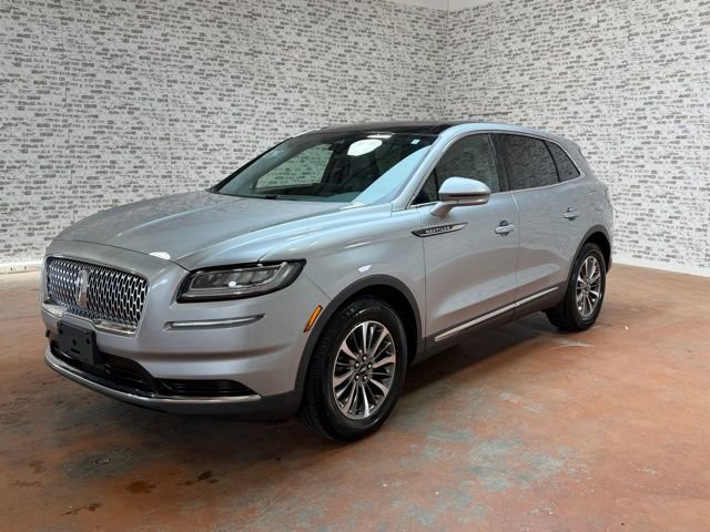 Used 2021 Lincoln Nautilus Reserve image 3