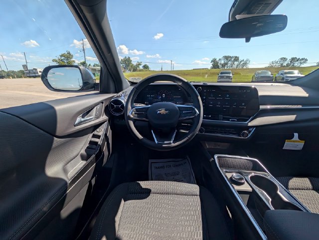 New 2027 Chevrolet Equinox LT FWD image 13