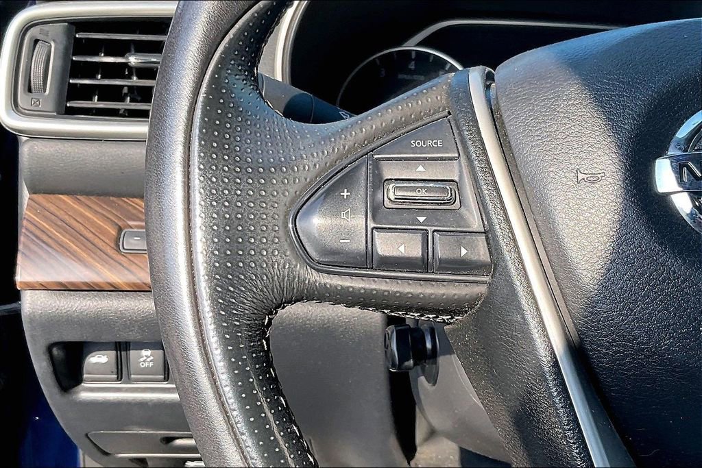 Used 2017 Nissan Maxima Platinum FWD image 14