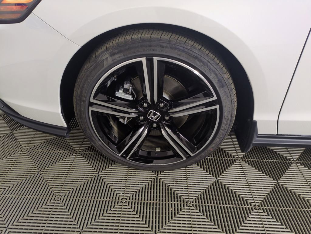 Certified 2025 Honda Accord Sport image 30