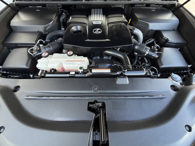 Used 2023 Lexus LX 600 4WD w/ Appearance Package image 38