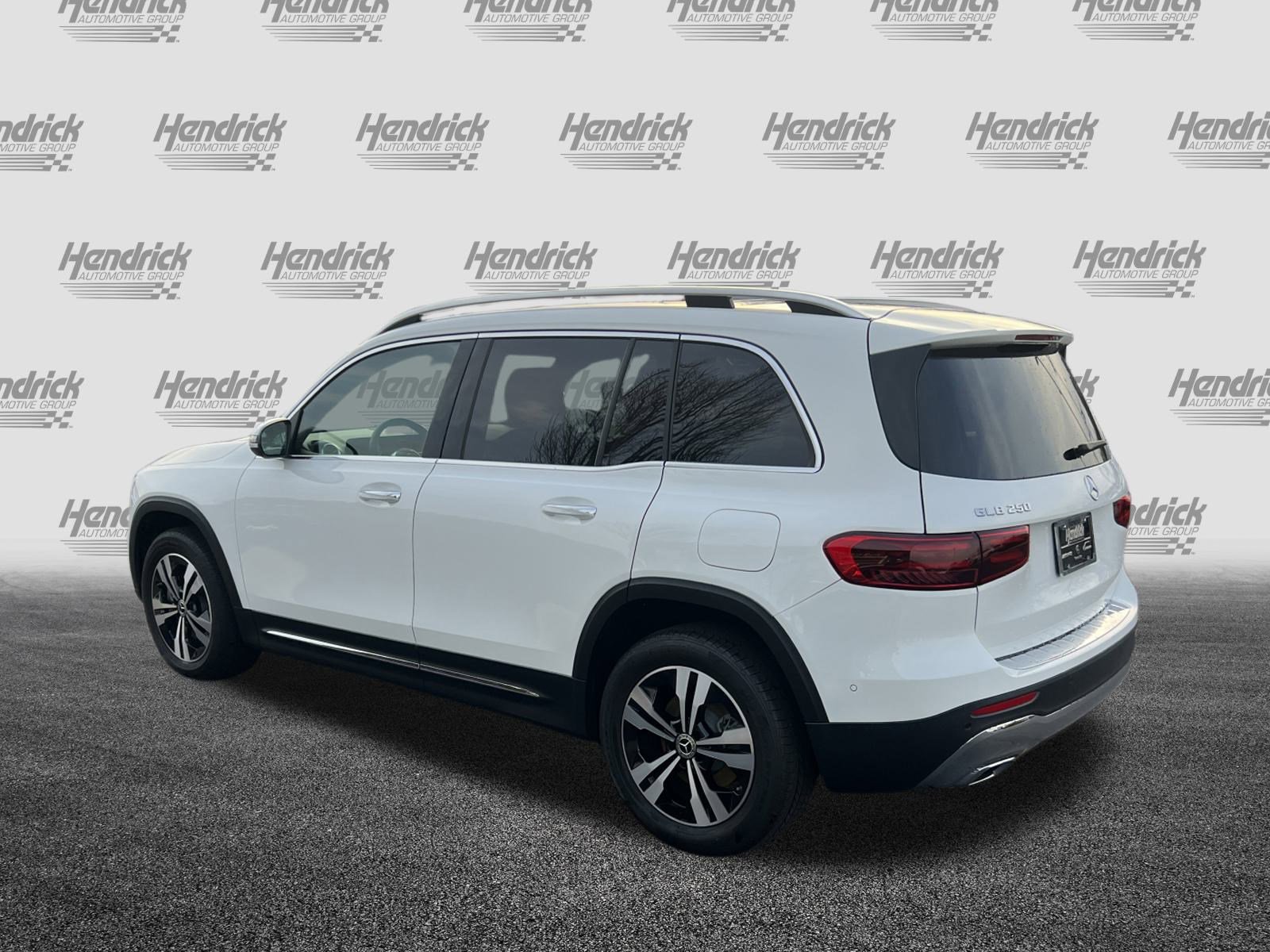 Certified 2025 Mercedes-Benz GLB 250 image 8