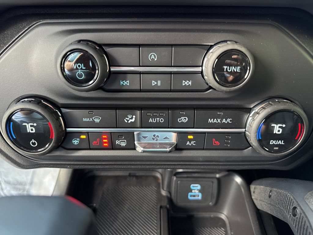 Used 2025 Ford Bronco Badlands AWD/4WD image 17