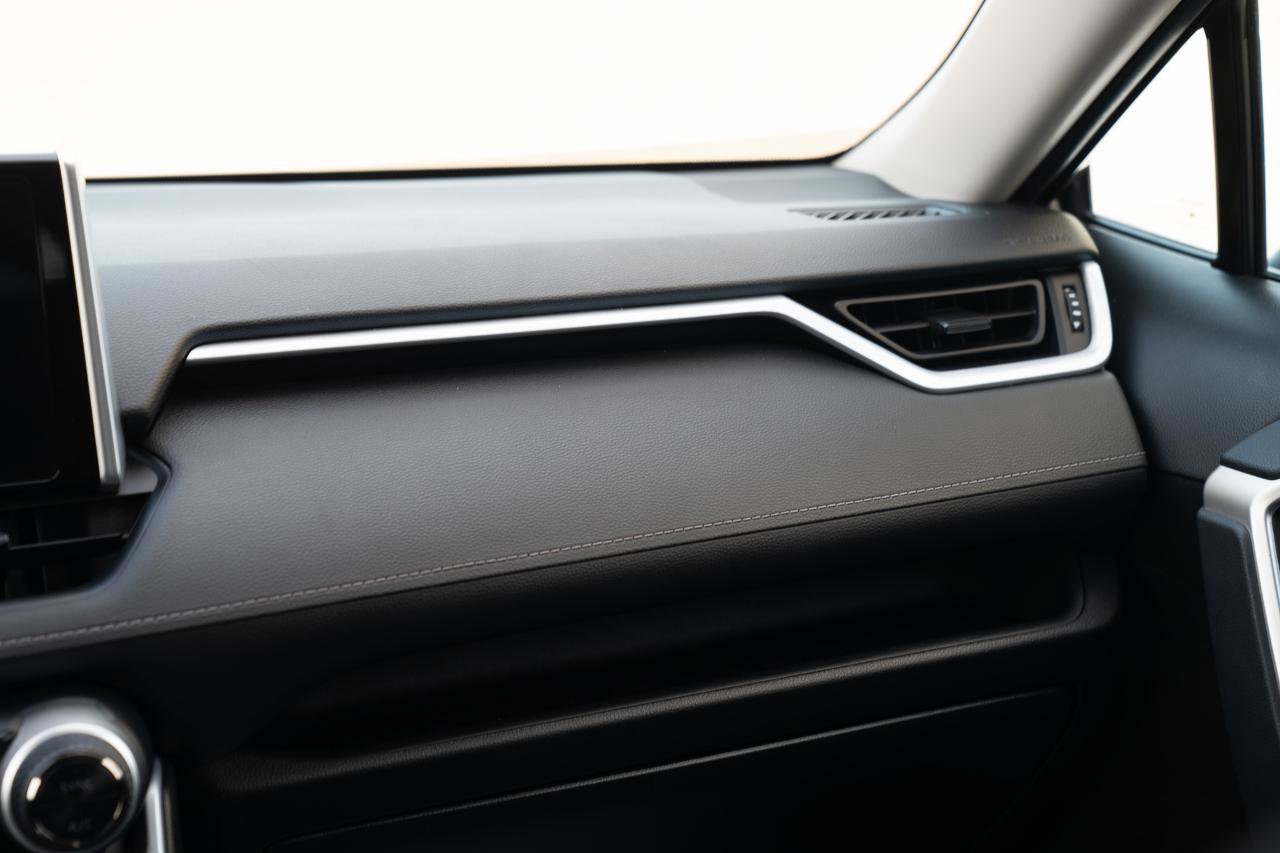 Used 2024 Toyota RAV4 XLE image 30