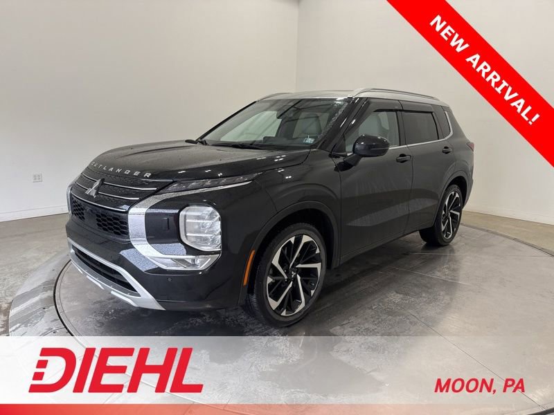 Used 2024 Mitsubishi Outlander SEL image 3