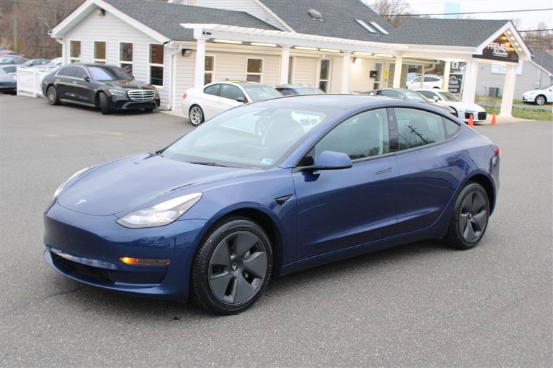 Used 2023 Tesla Model 3 Standard Range RWD image 4