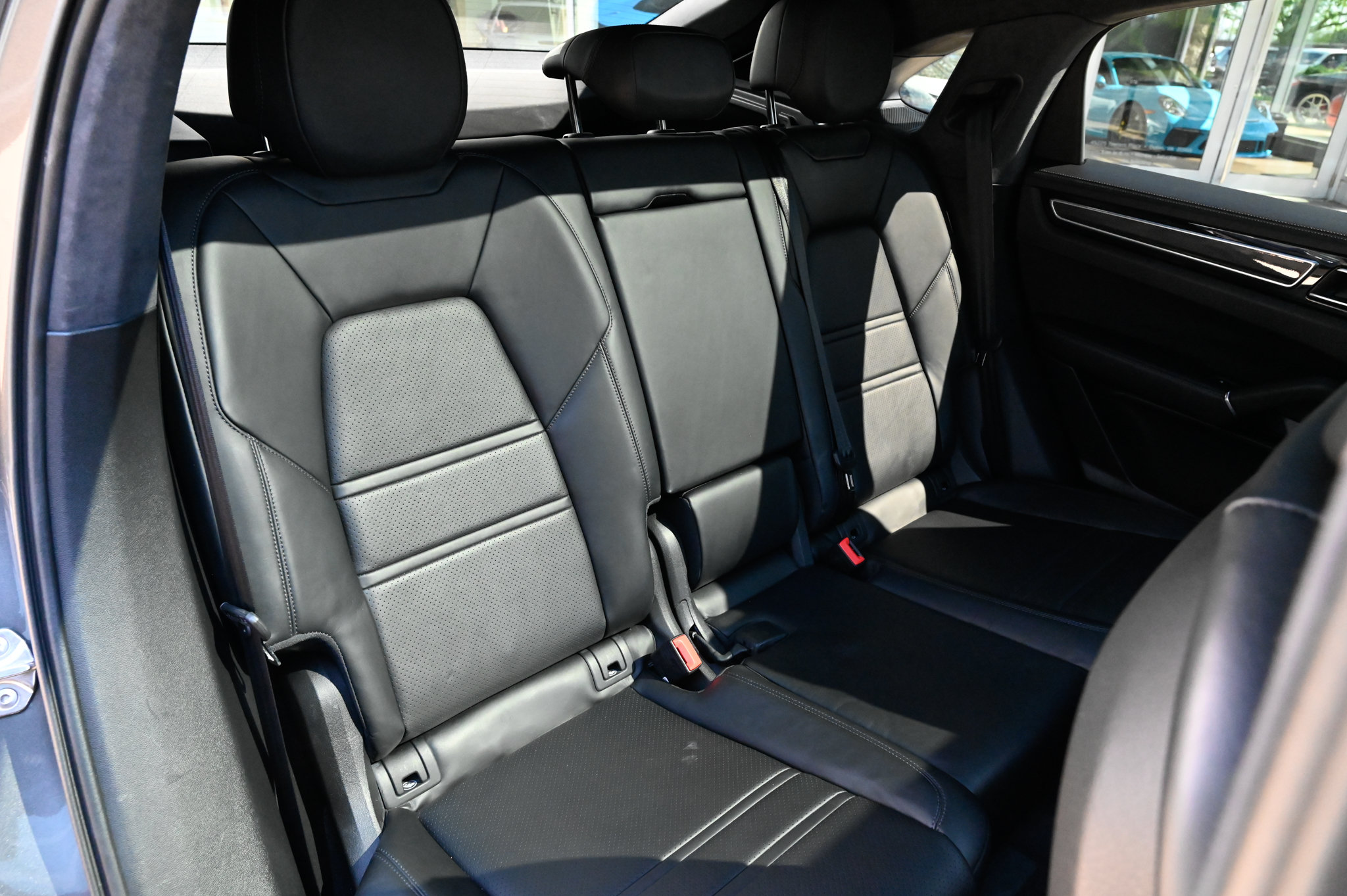 Used 2023 Porsche Cayenne GTS AWD/4WD image 53