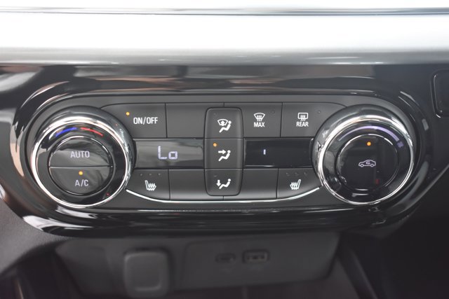 New 2026 Chevrolet Trax LT w/ LT Convenience Package image 25