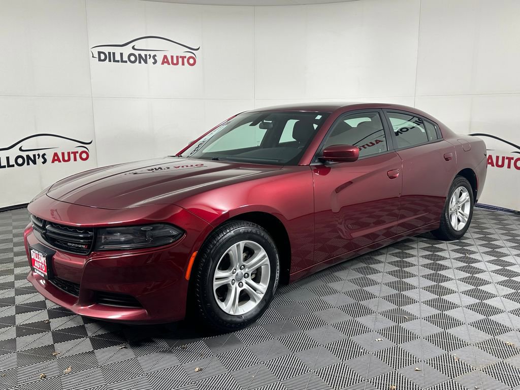 Used 2020 Dodge Charger SXT RWD image 2