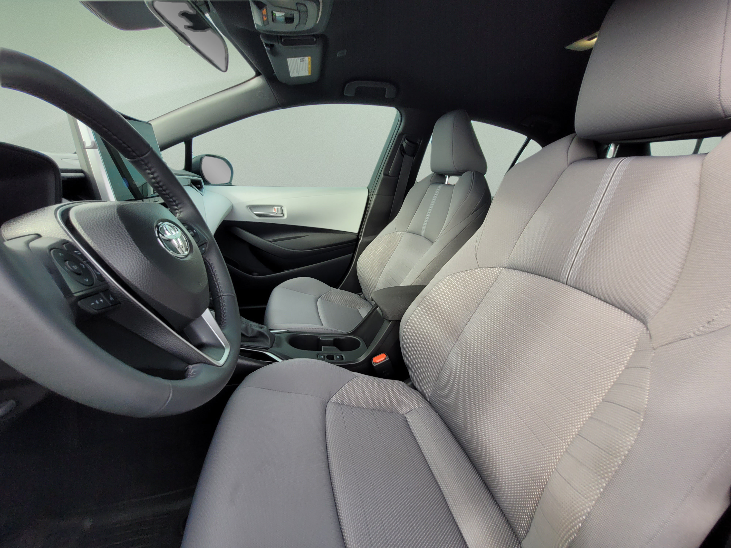 Used 2026 Toyota Corolla SE w/ SE Package FWD image 28