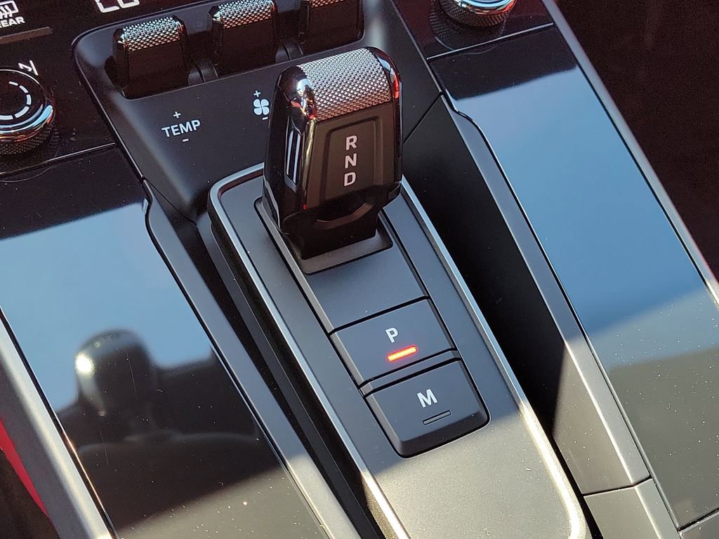 Certified 2024 Porsche 911 Carrera image 32