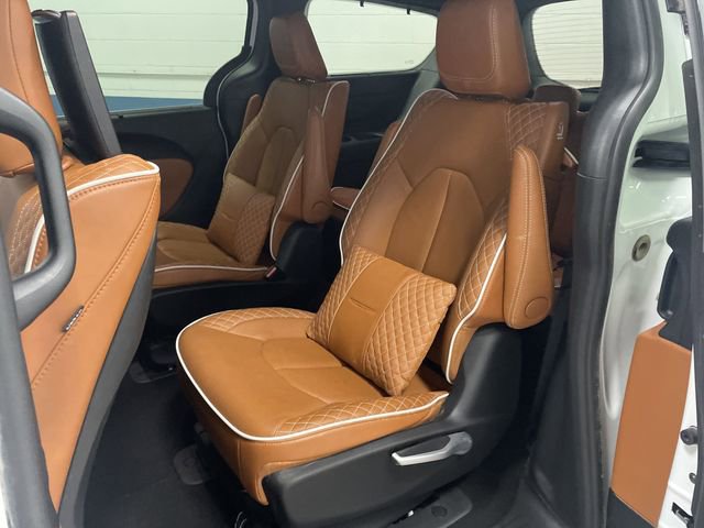 Used 2024 Chrysler Pacifica Pinnacle image 34