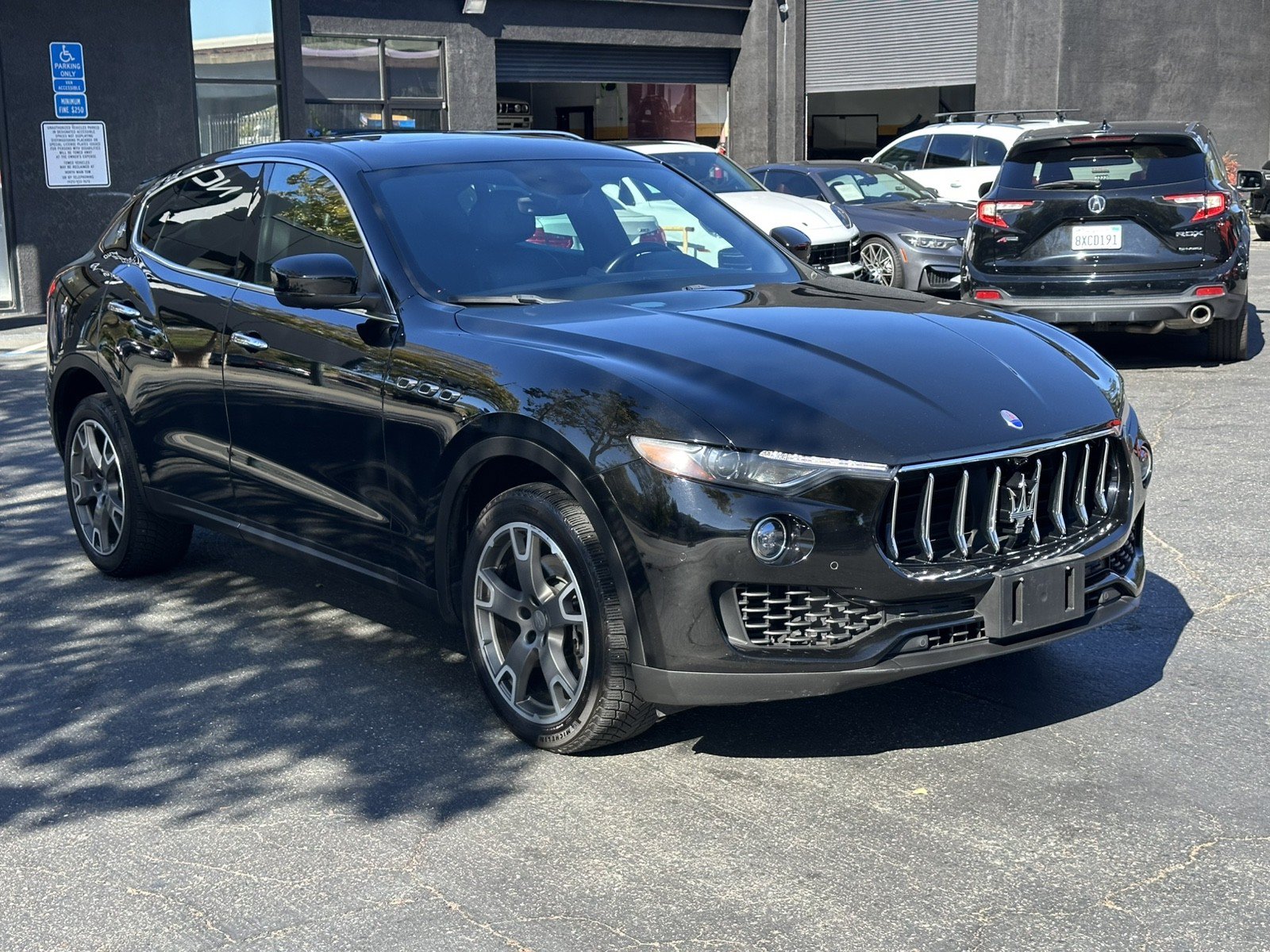 Used 2018 Maserati Levante AWD/4WD image 7