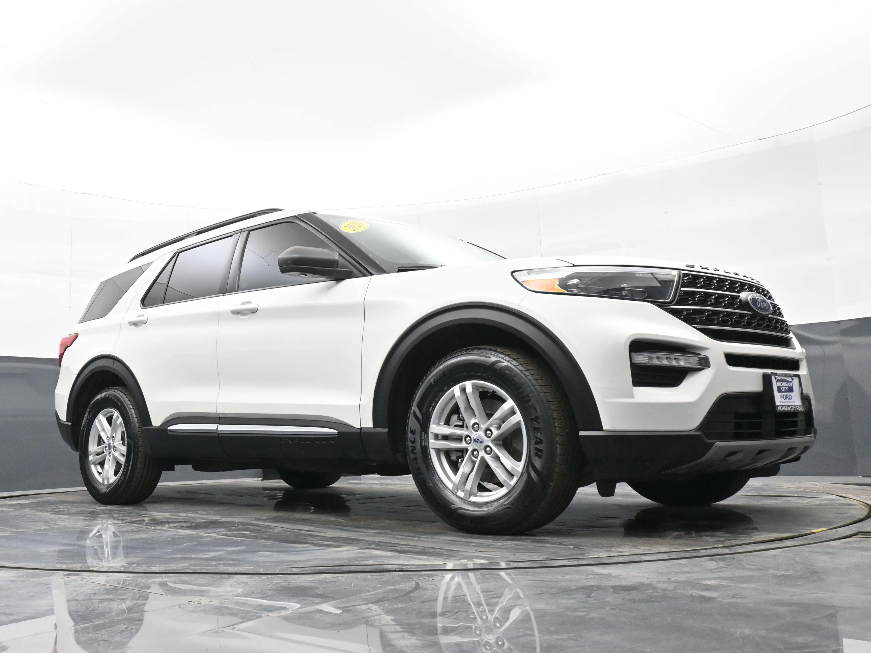 Used 2020 Ford Explorer XLT w/ Equipment Group 202A image 39