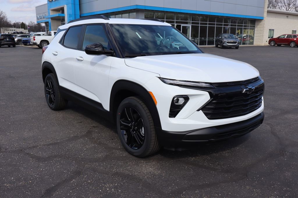 New 2026 Chevrolet TrailBlazer LT image 2