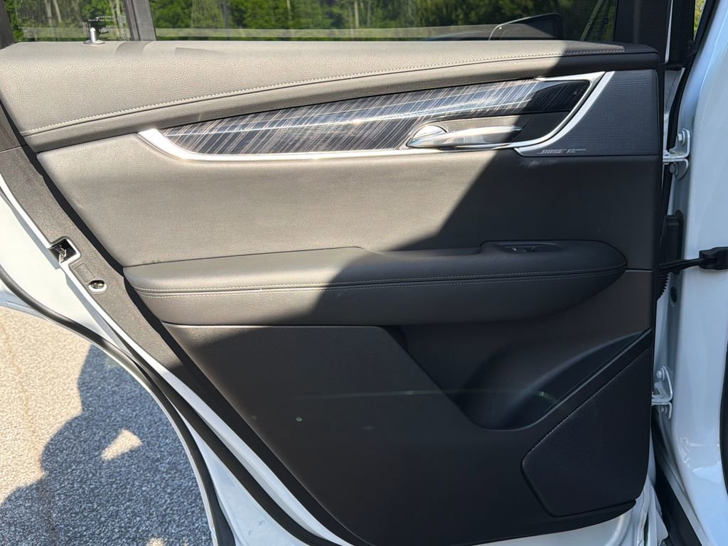 Used 2024 Cadillac XT6 Premium Luxury image 29