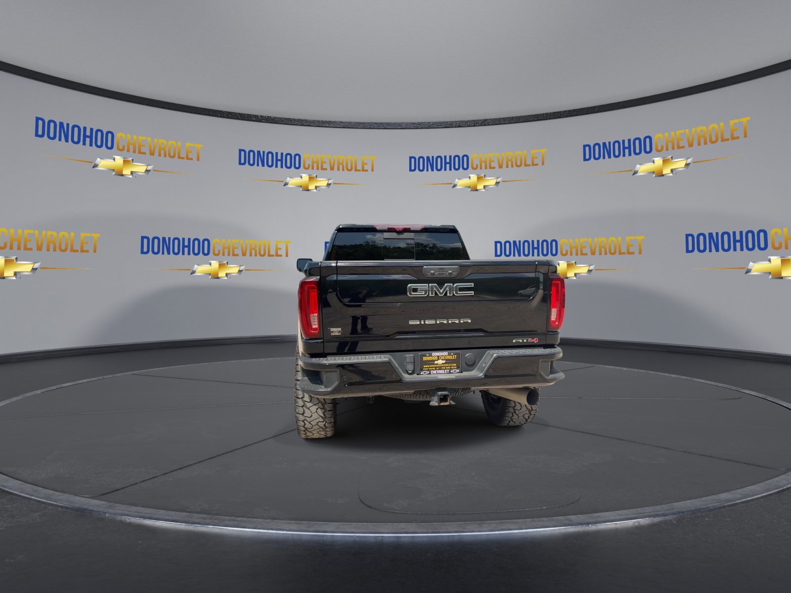 Used 2023 GMC Sierra 3500 AT4 w/ AT4 Premium Plus Package AWD/4WD image 7