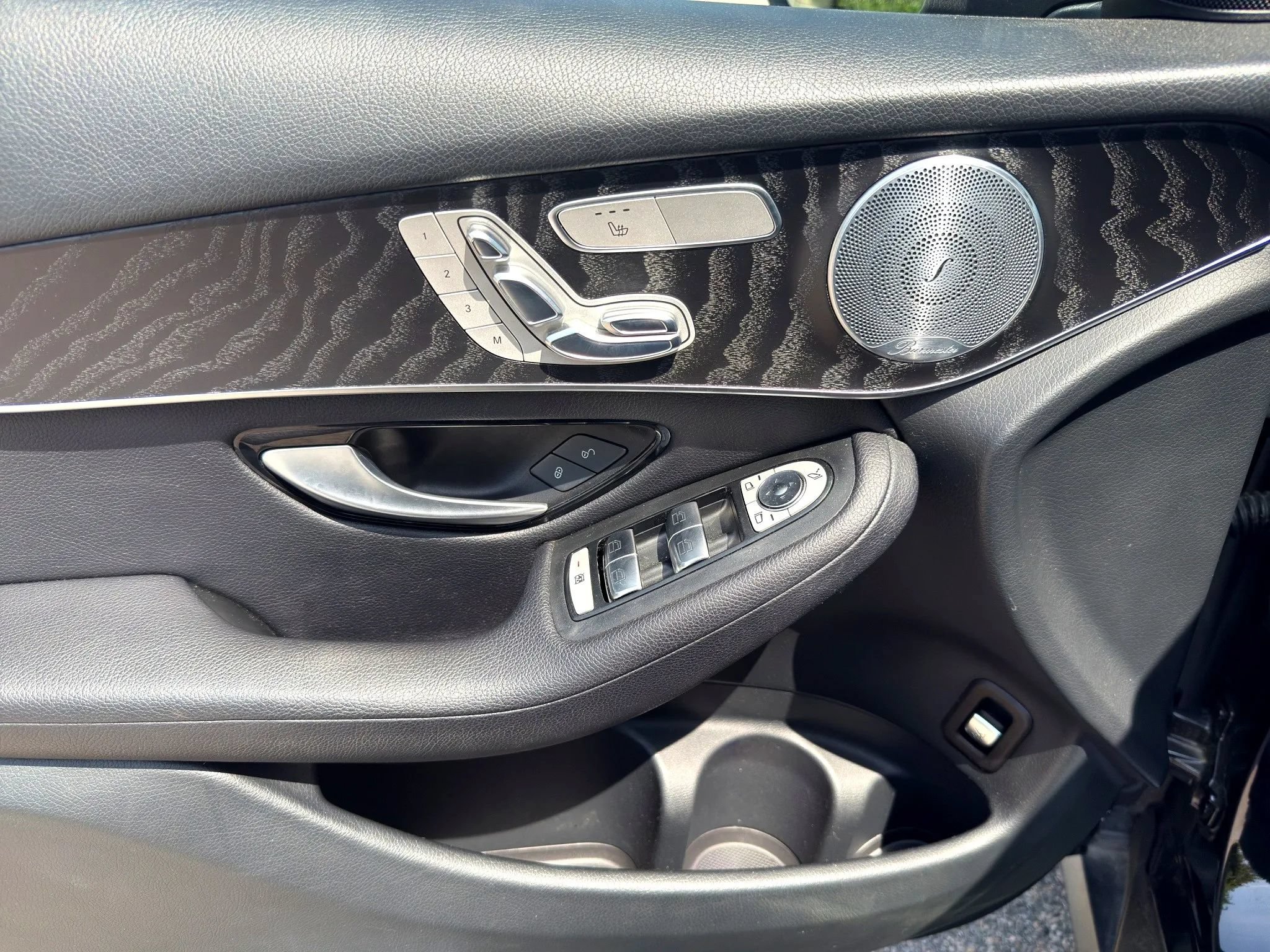 Used 2017 Mercedes-Benz GLC 300 4MATIC image 24