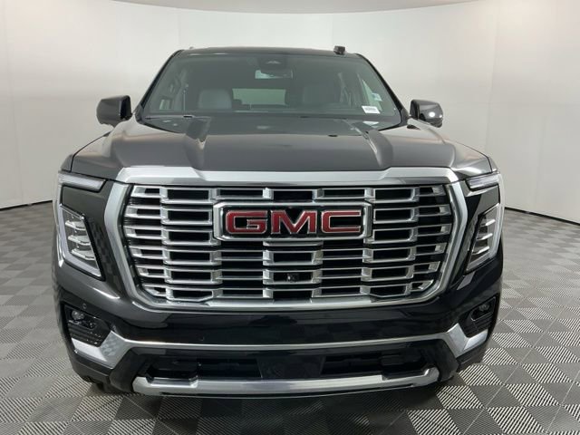 Used 2026 GMC Yukon XL Denali w/ Sun & Power Step Package AWD/4WD image 2