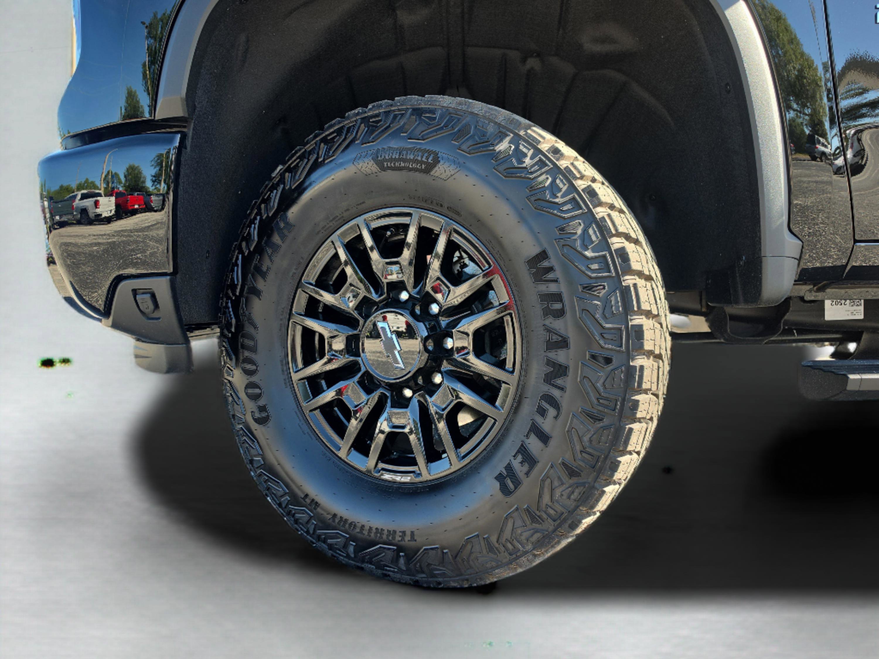 Used 2026 Chevrolet Silverado 2500 ZR2 AWD/4WD image 43