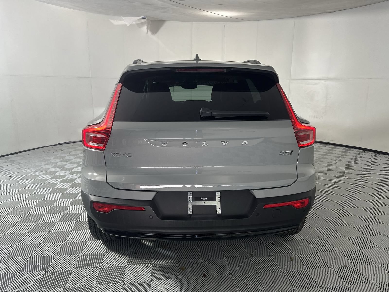 Used 2026 Volvo XC40 B5 Plus AWD/4WD image 7