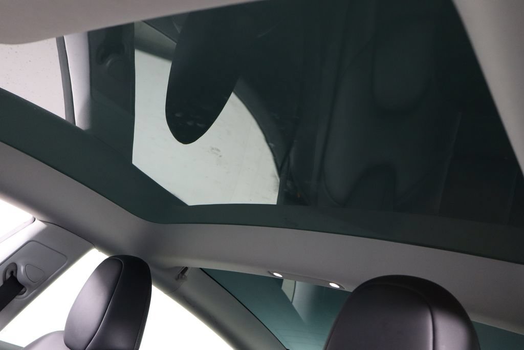 Used 2023 Tesla Model 3 Standard Range RWD image 15