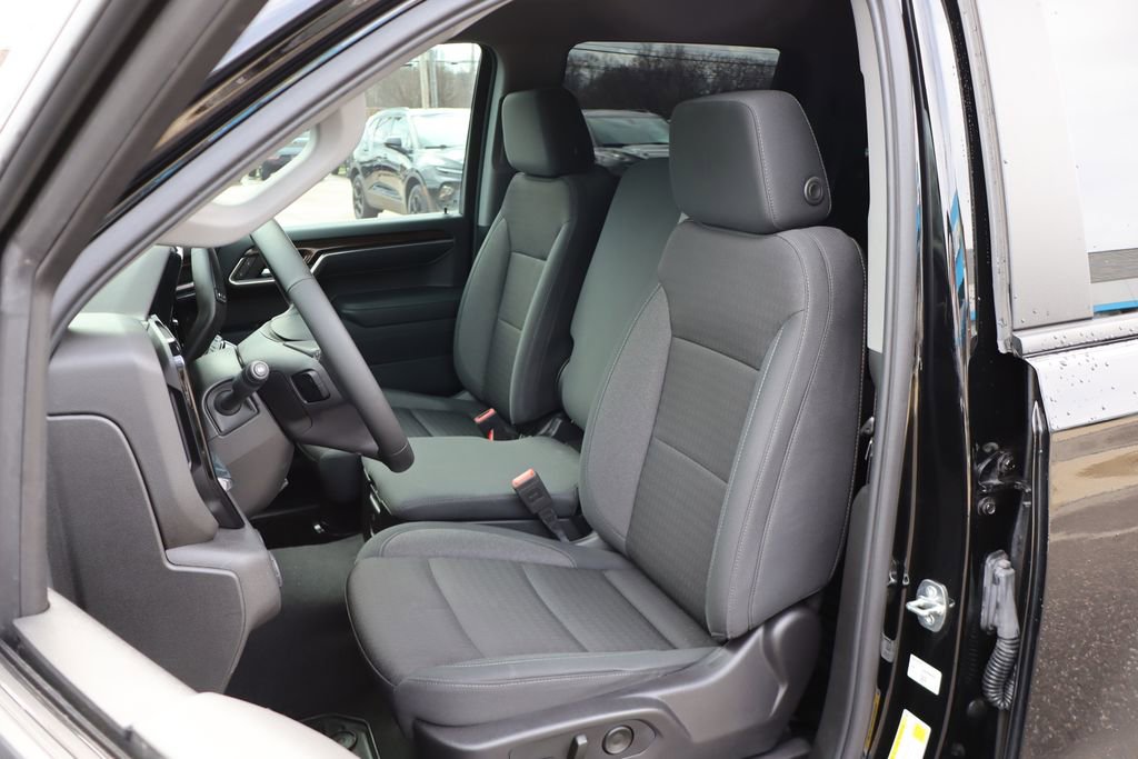 Used 2024 Chevrolet Silverado 1500 LT image 24