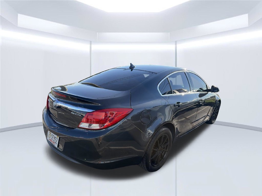 Used 2012 Buick Regal Leather FWD image 4
