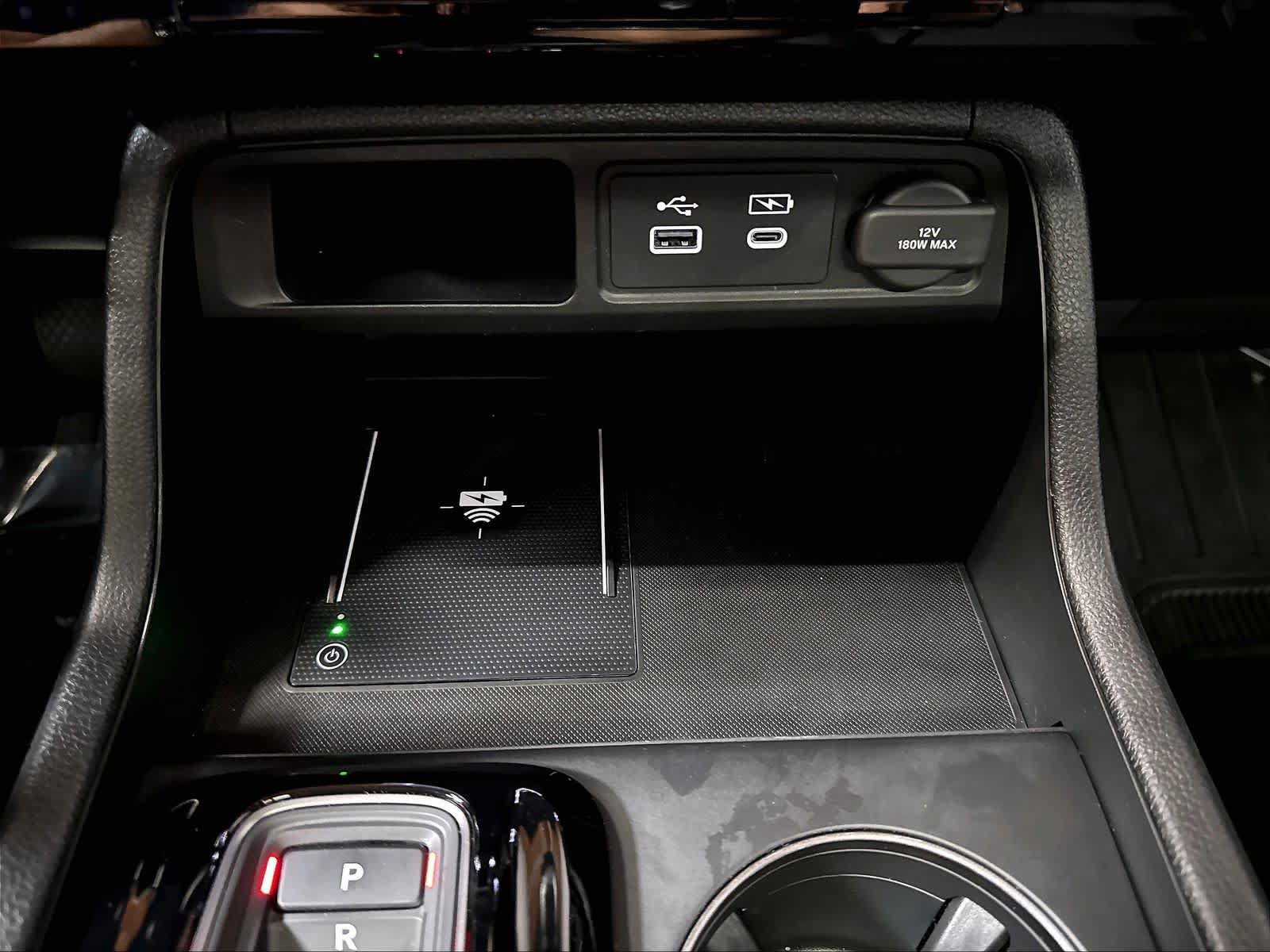 Used 2025 Honda Pilot TrailSport image 33