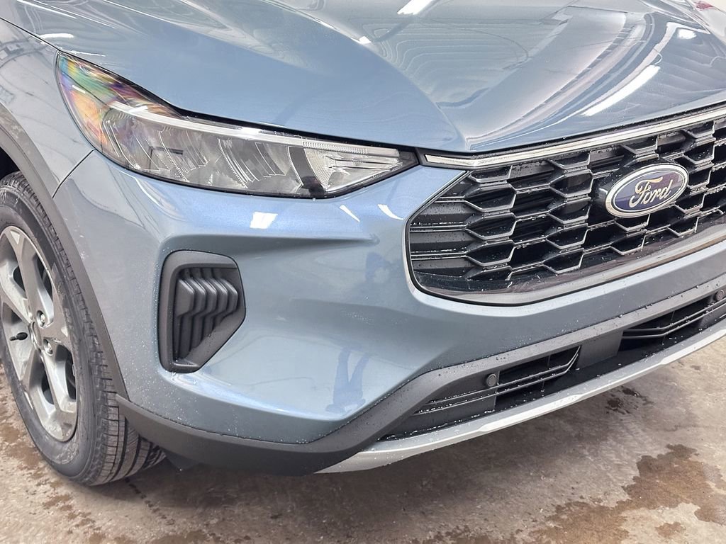 New 2026 Ford Escape ST-Line w/ Tech Pack #1 image 12